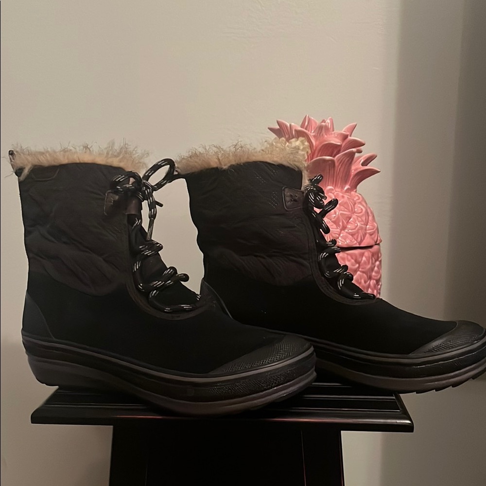 Euc Clark’s Winter Boots - image 3